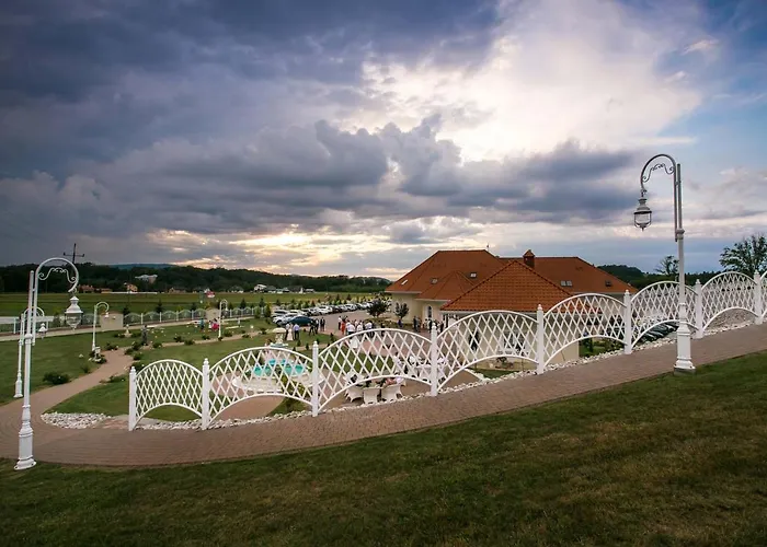 Sękowski Dwór Hotel